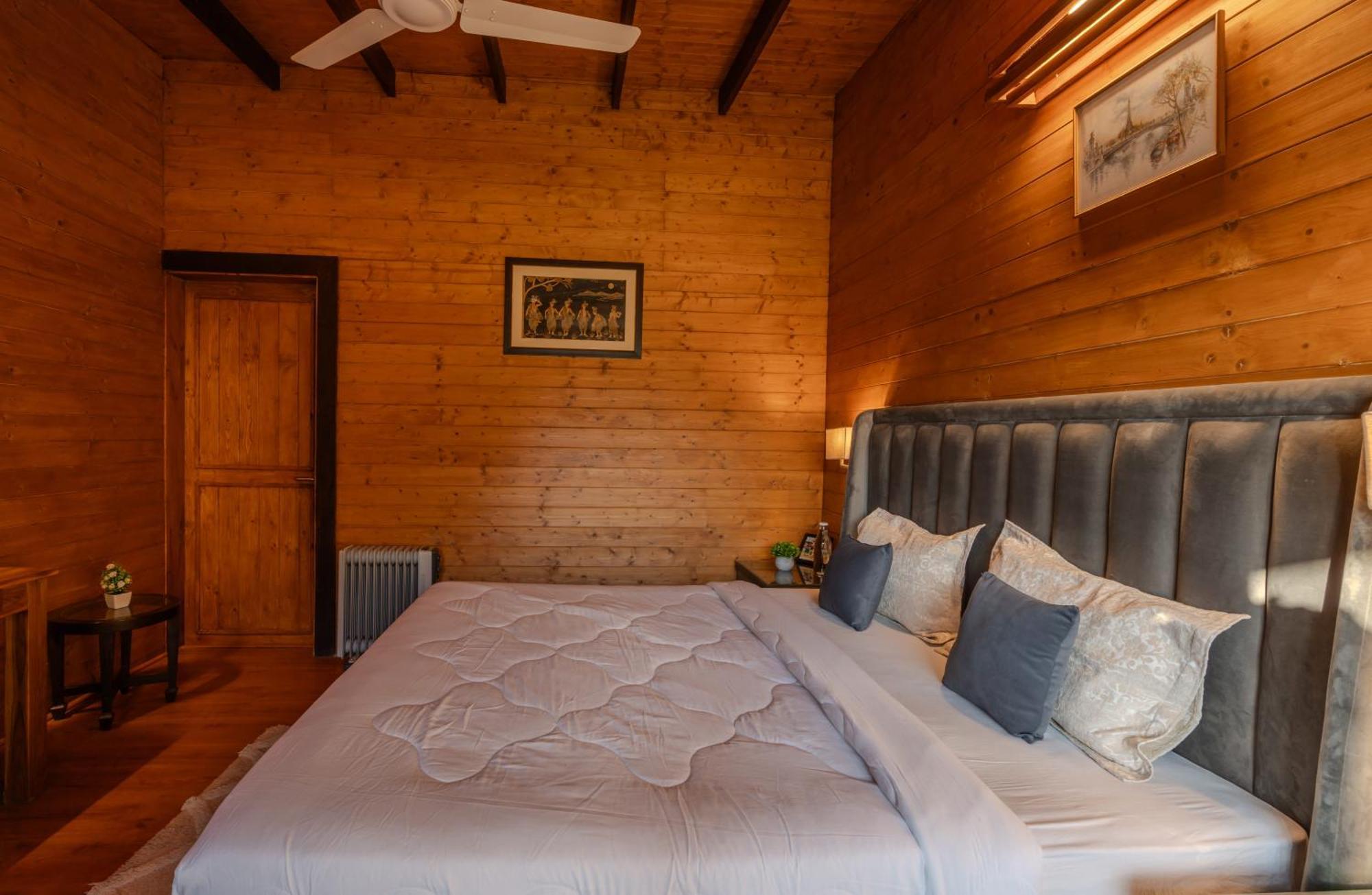 Saffronstays Timber Crest Dehradun Exterior photo